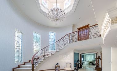 Puerta de Hierro: Hermosa Residencia en Coto Privado Zona Andares
