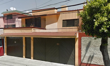 Casa en venta en Venustiano Carranza Remate.