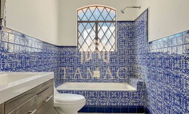 RENTA DE CASA EN MIRAVAL PARA NEGOCIOS O CASA