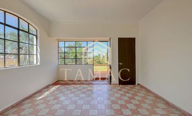 RENTA DE CASA EN MIRAVAL PARA NEGOCIOS O CASA