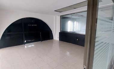 Oficina corporativa de 218 m² sobre avenida principal del Fracc. Reforma