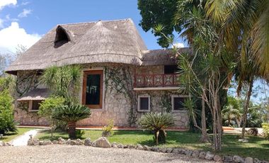 CASA EN VENTA CON MUELLE BACALAR QUNTANA ROO