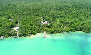 CASA EN VENTA CON MUELLE BACALAR QUNTANA ROO
