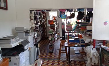 AMPLIA Y CENTRAL CASA PARA PROYECTO COMERCIAL EN SAN SEBASTIÁN DE MARIQUITA (TOLIMA) EN VENTA