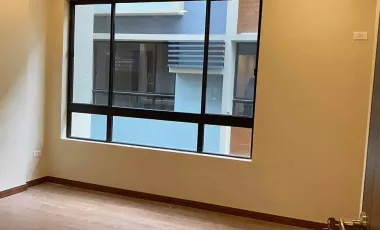 Makati 4bed townhouse rental