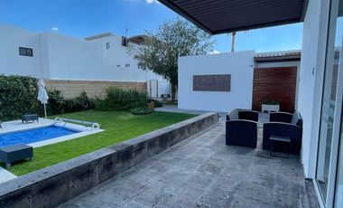 ¡Casa en Condominio Hacienda Juriquilla Santa Fe Disponible Ahora!