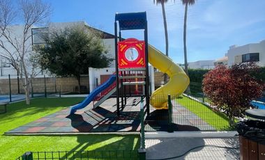 ¡Casa en Condominio Hacienda Juriquilla Santa Fe Disponible Ahora!