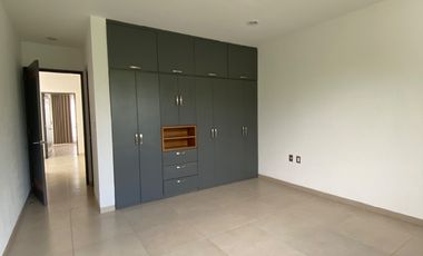 Casa en venta en Punta del Este a 2 cuadras de Walmart