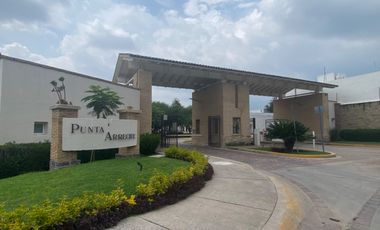 Casa en venta en Punta del Este a 2 cuadras de Walmart