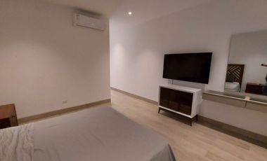 Samborondon, Renta Lujosa Casa 5 Dorm Amoblada con Piscina Vista Al Lago