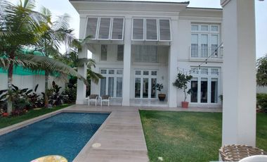 Samborondon, Renta Lujosa Casa 5 Dorm Amoblada con Piscina Vista Al Lago