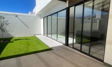 HERMOSA CASA NUEVA EN RENTA