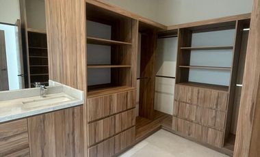 HERMOSA CASA NUEVA EN RENTA