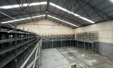 Bodega en renta de 2500 m2 en Av. Ceylan
