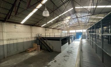 Bodega en renta de 2500 m2 en Av. Ceylan