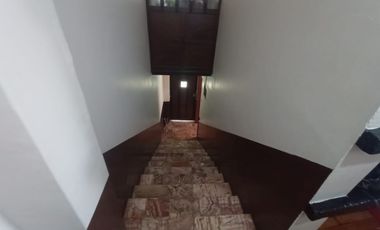 VENDO CASA EN EL SECTOR DE LA MAGDALENA, AMPLIA, SEGURA, ESQUINERA, RENTERA