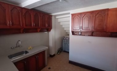 VENDO CASA EN EL SECTOR DE LA MAGDALENA, AMPLIA, SEGURA, ESQUINERA, RENTERA