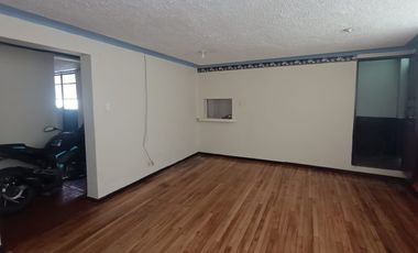 VENDO CASA EN EL SECTOR DE LA MAGDALENA, AMPLIA, SEGURA, ESQUINERA, RENTERA