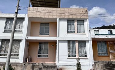 Venta Casa Remodelada en El Condado Urbanización del Magisterio, 135 m², $95.000