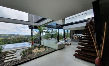 Casa  en arriendo Alto de Palmas