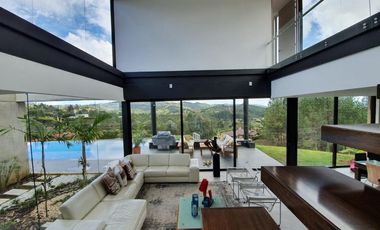 Casa  en arriendo Alto de Palmas