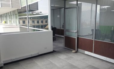 PR21834 Oficina en venta en el sector Milla de Oro