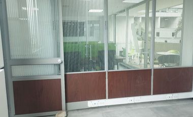 PR21834 Oficina en venta en el sector Milla de Oro