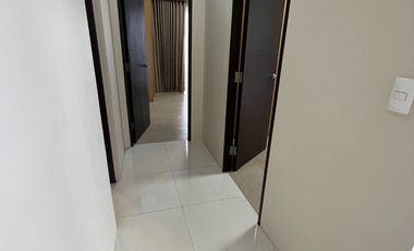 FOUR BEDROOMS WITH PARKING IN UPTOWN RITZ AT BGC