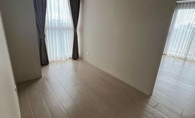 FOUR BEDROOMS WITH PARKING IN UPTOWN RITZ AT BGC