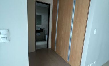 FOUR BEDROOMS WITH PARKING IN UPTOWN RITZ AT BGC