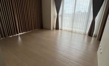 FOUR BEDROOMS WITH PARKING IN UPTOWN RITZ AT BGC
