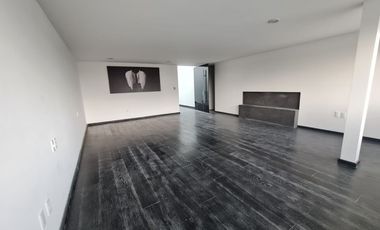 A ESTRENAR IMPECABLE CASA TOTALMENTE REMODELADA