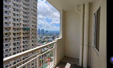 Morning Sun! Brixton Place Weston Tower End unit view of BGC and Antipolo facing east no hassle for direct sunlight PRICE DOWN 11m
