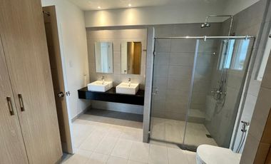 5BR House & Lot for Sale at Verdana Homes, Daang Hari Cavite