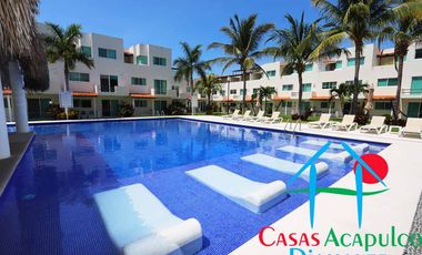 Casa con tres terrazas, roof garden, 2 estacionamientos