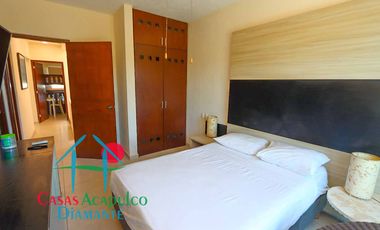 Casa con tres terrazas, roof garden, 2 estacionamientos