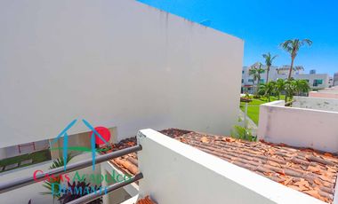 Casa con tres terrazas, roof garden, 2 estacionamientos