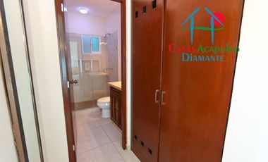 Casa con tres terrazas, roof garden, 2 estacionamientos