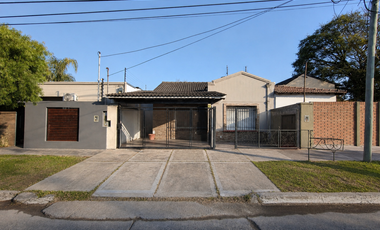 Castelar Norte - Venta - Chalet 3 Ambientes Impecable