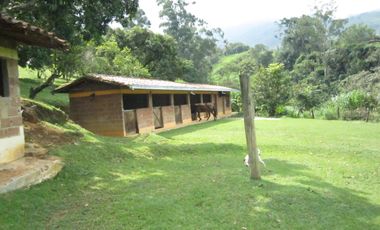 Venta Casa finca Girardota,sector el totumo