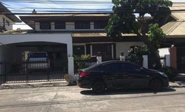 4BR House and Lot for Sale at Alabang 400
