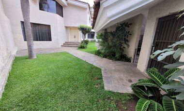 Se vende casa en Colinas de San Javier