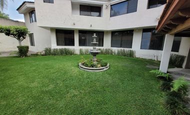 Se vende casa en Colinas de San Javier