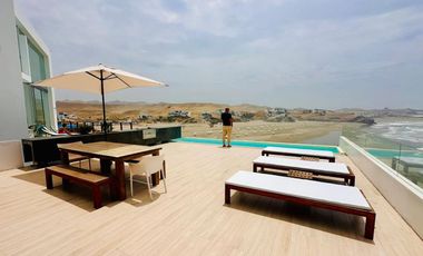 🤩 Linda y elegante casa de playa de 3 niveles, frente al mar en primera fila en playa Punta Corrientes