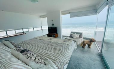 🤩 Linda y elegante casa de playa de 3 niveles, frente al mar en primera fila en playa Punta Corrientes