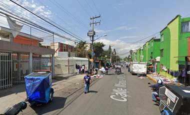 REMATE DE CASA EN UNA EXCELENTE UBICACION COL. SANTA ANA PONIENTE.