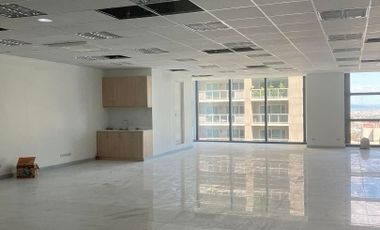 FOR RENT: Alveo Park Triangle Tower 100sqm Office Space in BGC