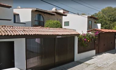 Casa en venta con gran plusvalía de remate dentro de De Los Manzanos 125, Jurica Pinar, 76100 Santiago de Querétaro, Querétaro