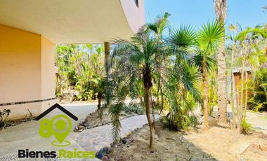 CASA EN VENTA como TERRENO en Acapulco Diamante