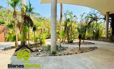 CASA EN VENTA como TERRENO en Acapulco Diamante
